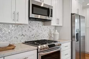 827 Riverside Dr, San Jose, CA 95125 - Photo 10