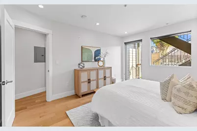 2417 Bryant St, San Francisco, CA 94110 - Photo 16