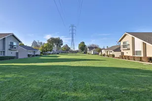 102 Escobar Ave, Los Gatos, CA 95032 - Photo 24
