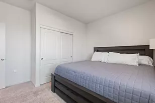 2031 Wildflower Dr, Hollister, CA 95023 - Photo 14