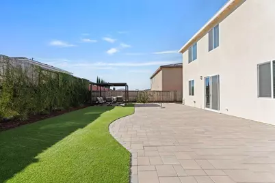 2031 Wildflower Dr, Hollister, CA 95023 - Photo 30
