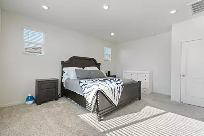 2031 Wildflower Dr, Hollister, CA 95023 - Photo 20