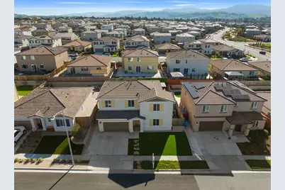 2031 Wildflower Dr, Hollister, CA 95023 - Photo 36