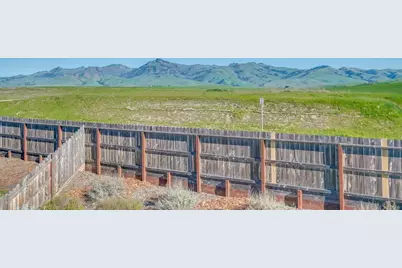 1495 Wildrye Ct, Hollister, CA 95023 - Photo 6