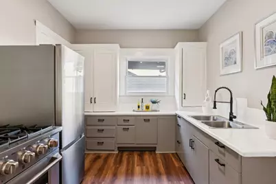 915 52nd St, Oakland, CA 94608 - Photo 6