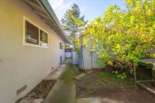 18117 Berta Canyon Rd, Salinas, CA 93907 - Photo 36