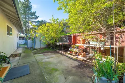 18117 Berta Canyon Rd, Salinas, CA 93907 - Photo 38