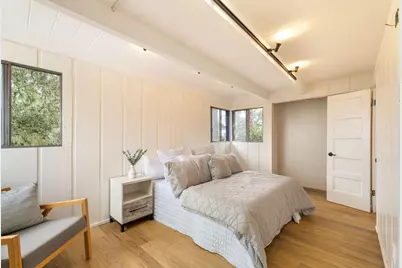 1207 Presidio Blvd, Pacific Grove, CA 93950 - Photo 32