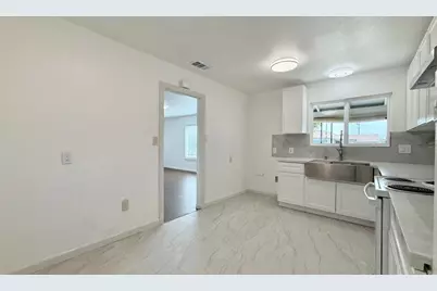 1367 Hubbard Ave, San Leandro, CA 94579 - Photo 12