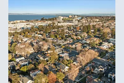 1410 Capuchino Ave, Burlingame, CA 94010 - Photo 48