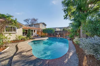1065 Huntingdon Dr, San Jose, CA 95129 - Photo 30