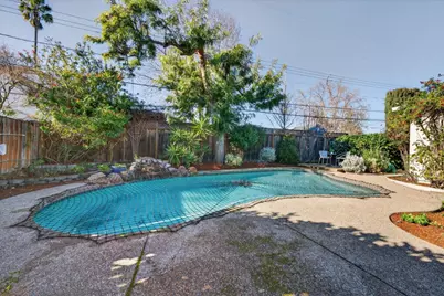 1065 Huntingdon Dr, San Jose, CA 95129 - Photo 32