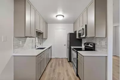 1376 Palm St, San Jose, CA 95110 - Photo 8