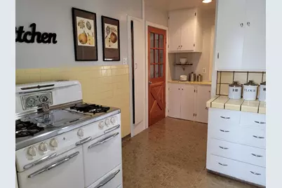 297 N San Anselmo Ave, San Bruno, CA 94066 - Photo 22