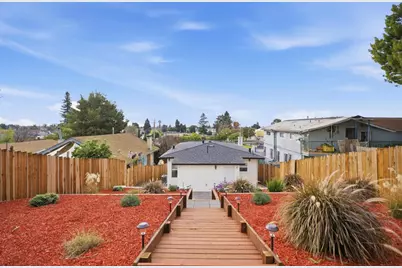 8724 Macarthur Blvd, Oakland, CA 94605 - Photo 36