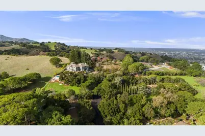 22301 Rolling Hills Rd, Saratoga, CA 95070 - Photo 30