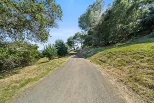 22301 Rolling Hills Rd, Saratoga, CA 95070 - Photo 12
