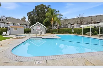 373 Shadow Run Dr, San Jose, CA 95110 - Photo 28