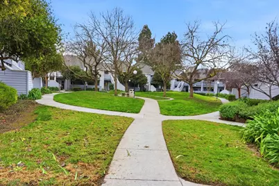 373 Shadow Run Dr, San Jose, CA 95110 - Photo 24