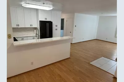 808 Red Leaf Ct, San Francisco, CA 94134 - Photo 8