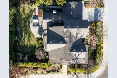 740 Windsor Dr, Menlo Park, CA 94025 - Photo 36