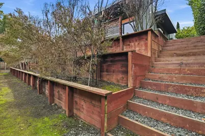 1617 Corte Via, Los Altos, CA 94024 - Photo 44