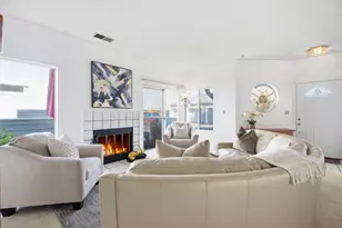 25495 Southwick Dr 101, Hayward, CA 94544 - Photo 4