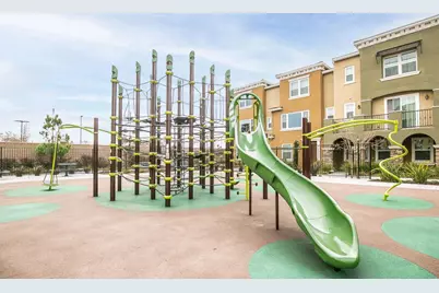 38950 Dandelion Pl, Newark, CA 94560 - Photo 2