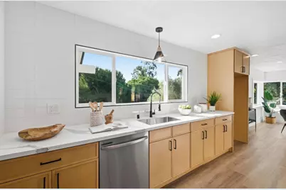 2478 Oakes Dr, Hayward, CA 94542 - Photo 4