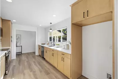 2478 Oakes Dr, Hayward, CA 94542 - Photo 8