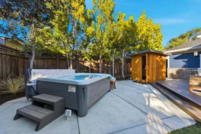 446 Lerida Ave, Los Altos, CA 94024 - Photo 32