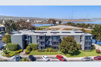 425 Anchor Rd 317, San Mateo, CA 94404 - Photo 2