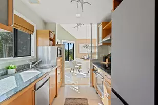 953 Shoreline Dr, San Mateo, CA 94404 - Photo 20