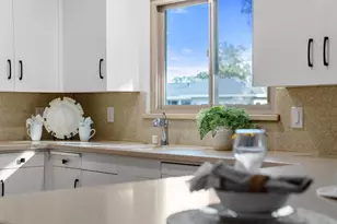 2249 Gundersen Dr, San Jose, CA 95125 - Photo 14