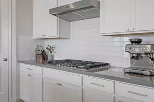 303 Amara Ln, Hollister, CA 95023 - Photo 6