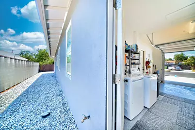 213 W South St, Tracy, CA 95376 - Photo 26