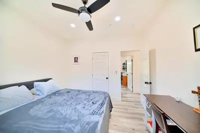 213 W South St, Tracy, CA 95376 - Photo 14