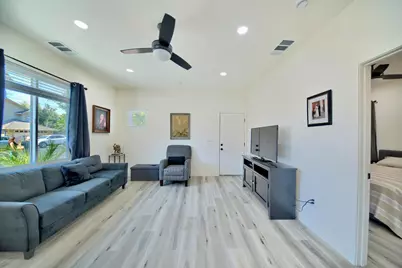 213 W South St, Tracy, CA 95376 - Photo 6