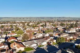 32490 Lake Temescal Ln, Fremont, CA 94555 - Photo 56