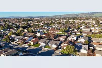 32490 Lake Temescal Ln, Fremont, CA 94555 - Photo 52