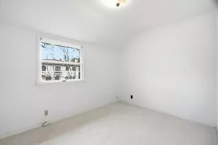 755 Northampton Dr, Palo Alto, CA 94303 - Photo 24