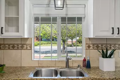 729 N 20th St, San Jose, CA 95112 - Photo 10