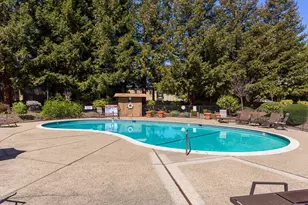 1033 Crestview Dr 308, Mountain View, CA 94040 - Photo 16