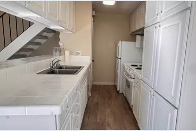 32656 Brenda Way 2, Union City, CA 94587 - Photo 10