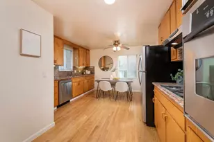 55 Burbank Ave, San Mateo, CA 94403 - Photo 6