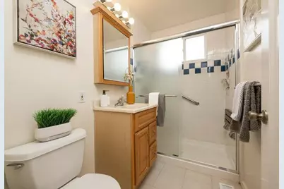 55 Burbank Ave, San Mateo, CA 94403 - Photo 12