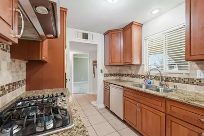 2425 Meadow Rue Dr, Modesto, CA 95355 - Photo 6