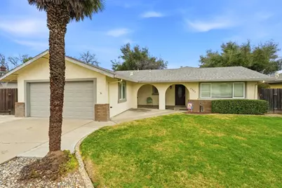 2425 Meadow Rue Dr, Modesto, CA 95355 - Photo 2