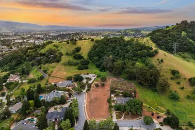 640 Sparhawk Dr, Morgan Hill, CA 95037 - Photo 24