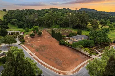 640 Sparhawk Dr, Morgan Hill, CA 95037 - Photo 16